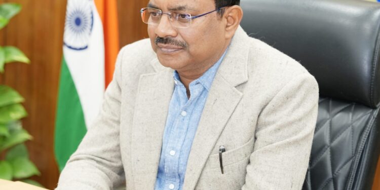 टिहरी झील बनेगी ग्लोबल टूरिस्ट डेस्टिनेशन: मुख्य सचिव ने दिए विस्तृत मास्टर प्लान और रिंग रोड के निर्देश