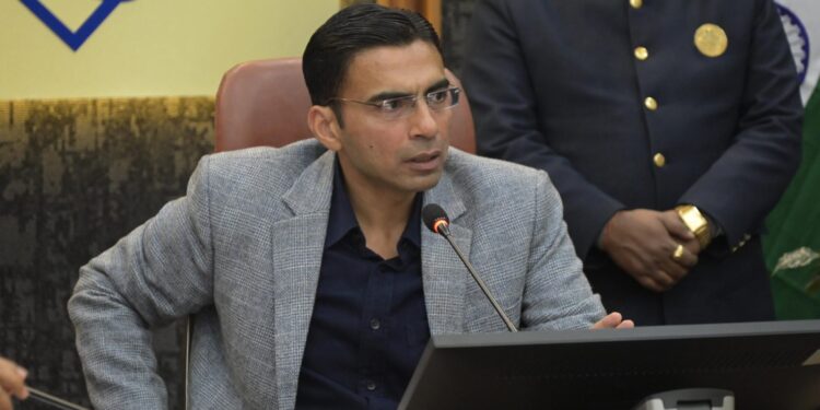 प्रशासन का बड़ा एक्शन सीएचसी रायपुर; एक ही व्यक्ति विशेष का जन औषधि केंद्र व बगल में ही मेडिकल स्टोर दोने के लाइसेंस निरस्त