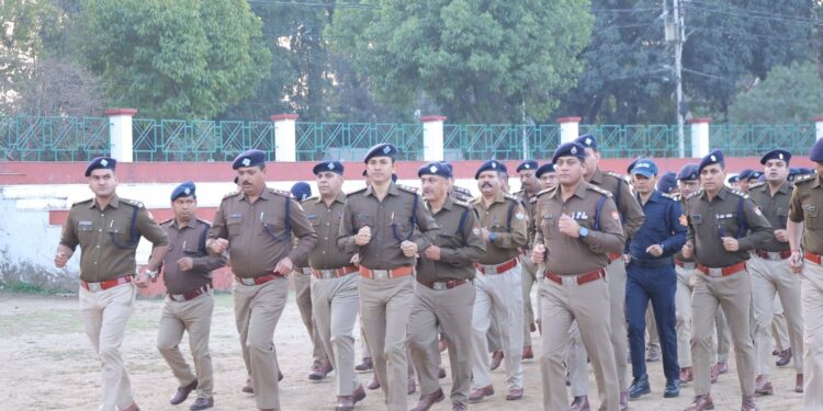 एसएसपी देहरादून के कड़े तेवर: परेड में लगाई दौड़, लापरवाही पर अधिकारियों को फटकार