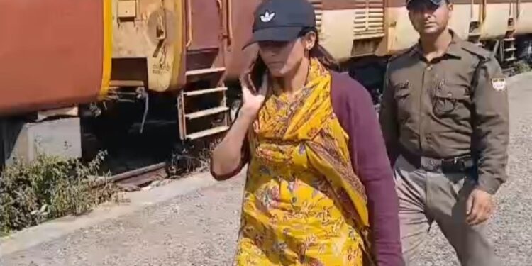 कुंभ 2027 की तैयारियां तेज: मेला अधिकारी सोनिका ने किया हरिद्वार रेलवे स्टेशन का व्यापक निरीक्षण