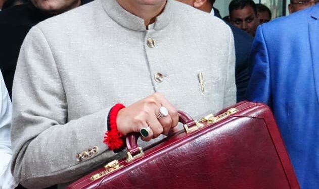 ज्ञान मॉडल से समग्र विकास का रोडमैप, गरीब-युवा-किसान-महिलाओं के सशक्तिकरण पर फोकसस,माज के हर वर्ग को विकास की मुख्यधारा से जोड़कर उत्तराखंड को आत्मनिर्भर बनाने का लक्ष्य: सीएम