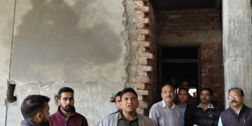 चारधाम यात्रा से पहले ट्रैफिक व्यवस्था दुरुस्त करने की तैयारी, गौचर-कर्णप्रयाग-चमोली में पार्किंग परियोजनाओं का निरीक्षण,मुख्यमंत्री पुष्कर सिंह धामी के निर्देशों पर आवास विभाग सक्रिय, सचिव डॉ आर राजेश कुमार ने मौके पर पहुंचकर परखी व्यवस्थाएं