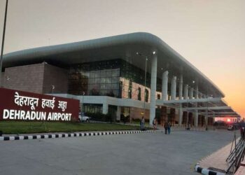 जौलीग्रांट एयरपोर्ट पर टैक्सी चालकों से ‘अवैध’ वसूली, महासंघ ने केंद्रीय मंत्री से लगाई गुहार