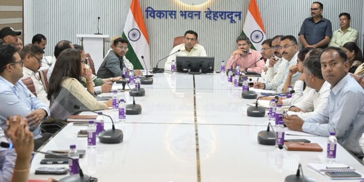 प्रधानमंत्री के देहरादून दौरे को लेकर तैयारियां पूरी, जिला प्रशासन अलर्ट मोड में,जोनल मजिस्ट्रेट संग डीएम की अहम बैठक, सर्तकता एवं समन्वय पर जोर,प्रोटोकॉल के अनुसार रहे व्यवस्था, सेफ्टी सर्टिफिकेट अनिवार्य -डीएम