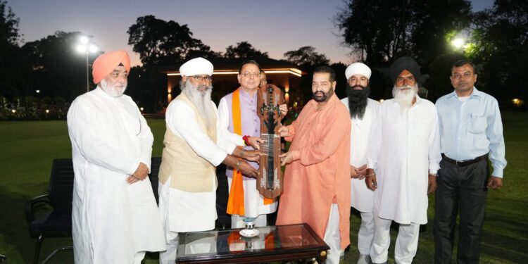 बैसाखी पर सीएम धामी से सिक्ख प्रतिनिधिमंडल की भेंट, सौंपा सरोपा,केंद्र व राज्य सरकार के ऐतिहासिक निर्णयों की सिक्ख समाज ने की सराहना,हेमकुंड साहिब रोपवे परियोजना से श्रद्धालुओं को बड़ी सुविधा—सीएम धामी