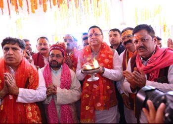 गंगोत्री और यमुनोत्री धाम के कपाट श्रद्धालुओं के लिए खुले,प्रधानमंत्री  नरेन्द्र मोदी के नाम से दोनों धामों में की गई पहली पूजा,गंगोत्री धाम में कपाटोद्घाटन के अवसर पर मुख्यमंत्री ने की विशेष पूजा-अर्चना।-मुख्यमंत्री