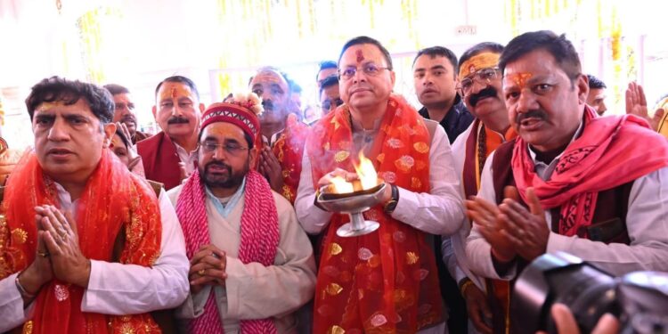 गंगोत्री और यमुनोत्री धाम के कपाट श्रद्धालुओं के लिए खुले,प्रधानमंत्री  नरेन्द्र मोदी के नाम से दोनों धामों में की गई पहली पूजा,गंगोत्री धाम में कपाटोद्घाटन के अवसर पर मुख्यमंत्री ने की विशेष पूजा-अर्चना।-मुख्यमंत्री