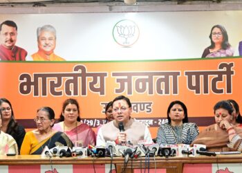 नारी शक्ति वंदन अधिनियम पर सीएम धामी का विपक्ष पर तीखा प्रहार — “महिलाओं के अधिकारों में बाधा डालने वालों को मातृशक्ति देगी करारा जवाब”