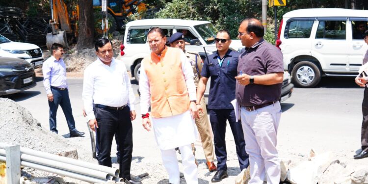 मसूरी रोड पर बन रहा नया पुल: मुख्यमंत्री ने अधिकारियों को दिया 3 महीने के भीतर काम पूरा करने का लक्ष्य