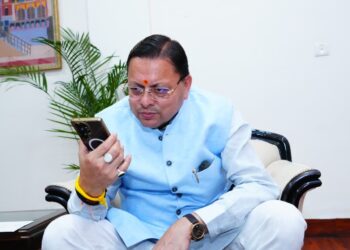 सीएम धामी ने थपथपाई बोर्ड परीक्षार्थियों की पीठ, मेधावियों को हर संभव सहयोग का दिया भरोसा।