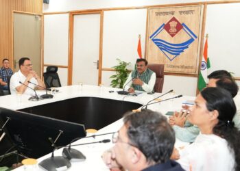 मुख्य सचिव ने ली कुम्भ मेला – 2027 की तैयारियों को लेकर बैठक,निर्माण कार्यों के शासनादेश के विलम्ब पर मुख्य सचिव ने जताई नाराजगी,आपत्तियां निस्तारित कर 3 दिन में जीओ जारी करने के दिए निर्देश