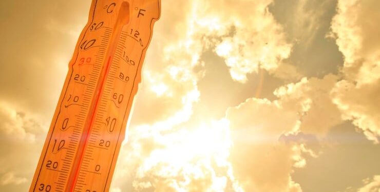 भीषण गर्मी और ‘हीट वेव’ का कहर: देहरादून में कल स्कूल और आंगनबाड़ी केंद्र रहेंगे बंद