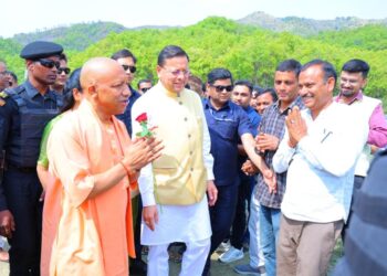 अपने पैतृक गांव पंचूर पहुंचे सीएम योगी आदित्यनाथ, प्राण प्रतिष्ठा समारोह में होंगे शामिल