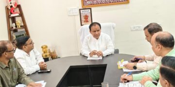एनआईटी श्रीनगर के निर्माण कार्यों में लाएं तेजी और गुणवत्ता, स्थानीय लोगों को दें रोजगार: डॉ. धन सिंह रावत