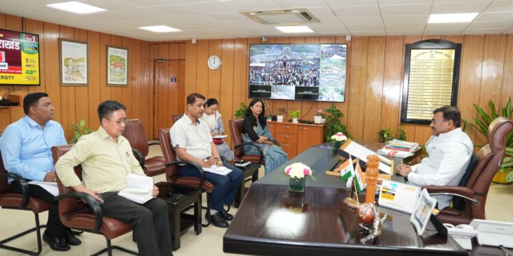 मुख्य सचिव ने की खाद्य विभाग की समीक्षा बैठक; आवश्यक वस्तुओं की कालाबाजारी और जमाखोरी पर सख्त कार्रवाई के निर्देश