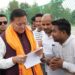 ​सीएम धामी ने लोहियाहेड में सुनीं जनसमस्याएं, अधिकारियों को दिए त्वरित समाधान के निर्देश; पर्यावरण दिवस पर किया पौधारोपण