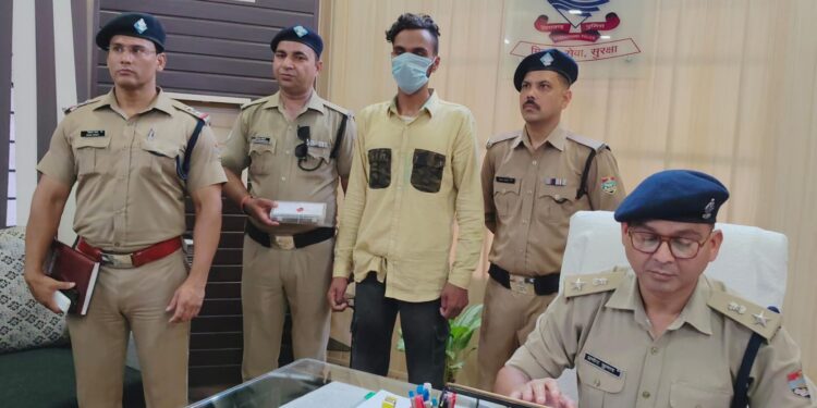 देहरादून पुलिस की बड़ी कामयाबी: उत्तराखंड के सभी थानों को बम से उड़ाने की धमकी देने वाला आरोपी अंबाला से गिरफ्तार