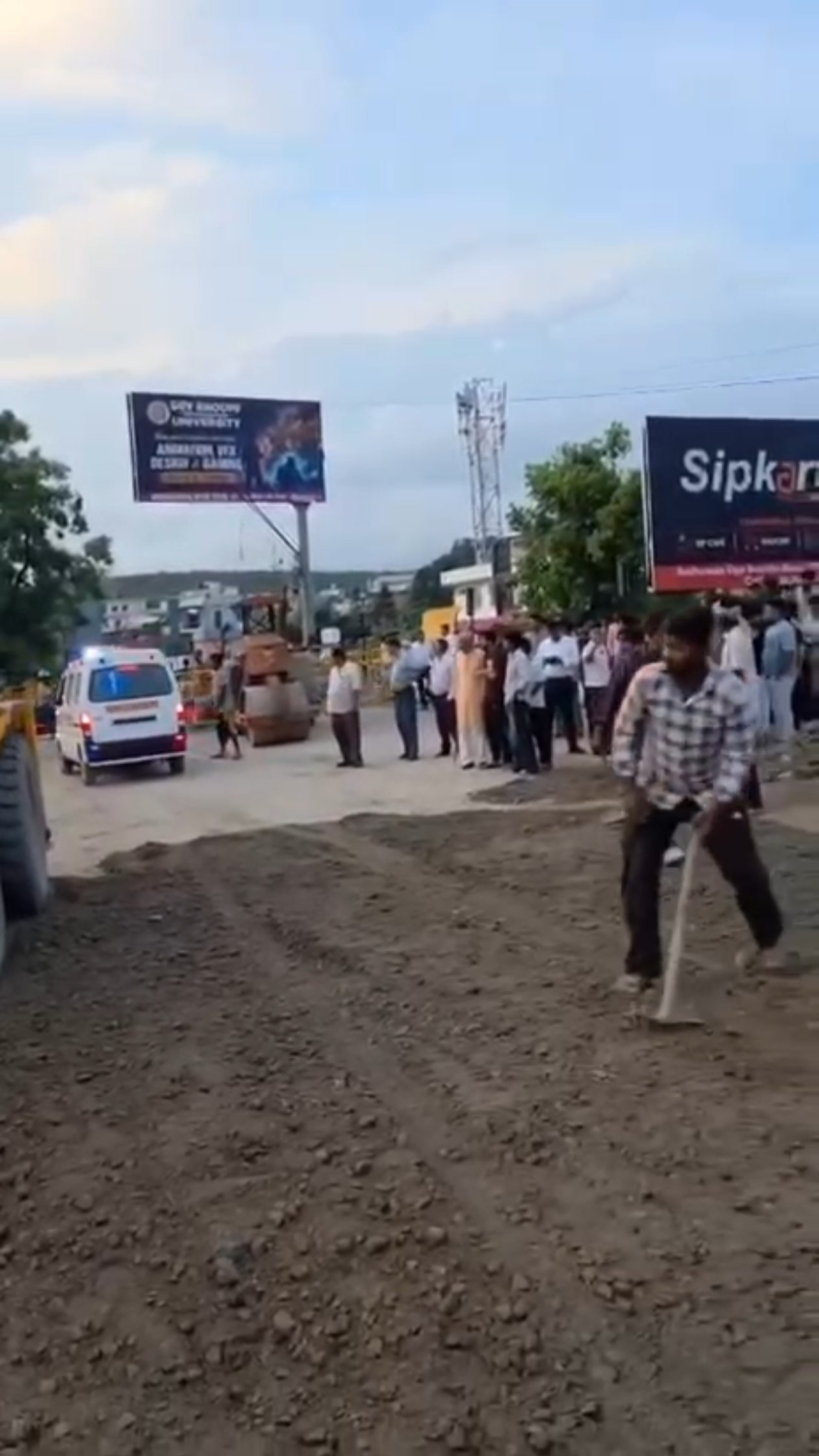 धामी सरकार की त्वरित कार्रवाई: नंदा की चौकी में मात्र 12 घंटे के भीतर बहाल हुआ आवागमन