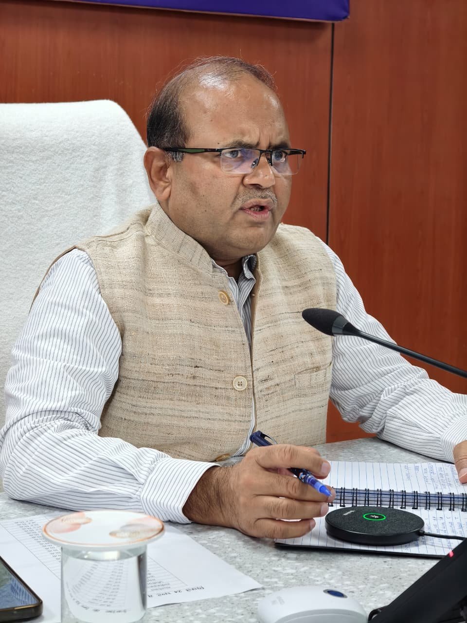 मौसम चेतावनी के मद्देनजर सभी जनपद अलर्ट मोड पर,14 से 17 अगस्त तक भारी से बहुत भारी वर्षा की संभावना, संवेदनशील क्षेत्रों में विशेष सतर्कता के निर्देश