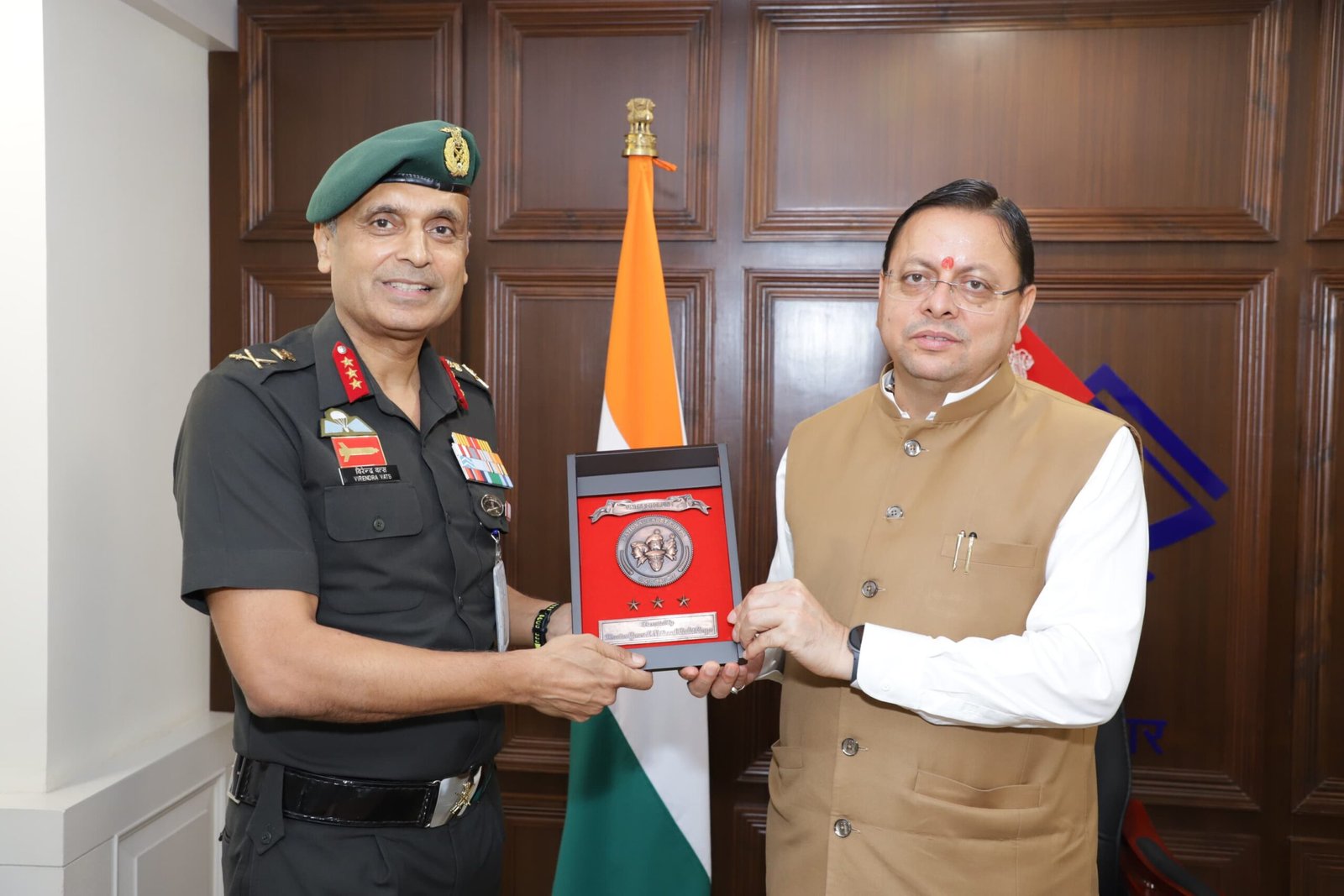 मुख्यमंत्री से महानिदेशक एनसीसी ने की शिष्टाचार भेंट,उत्तराखण्ड में एनसीसी के विस्तार एवं आधुनिक आधारभूत संरचना के विकास पर हुई महत्वपूर्ण चर्चा