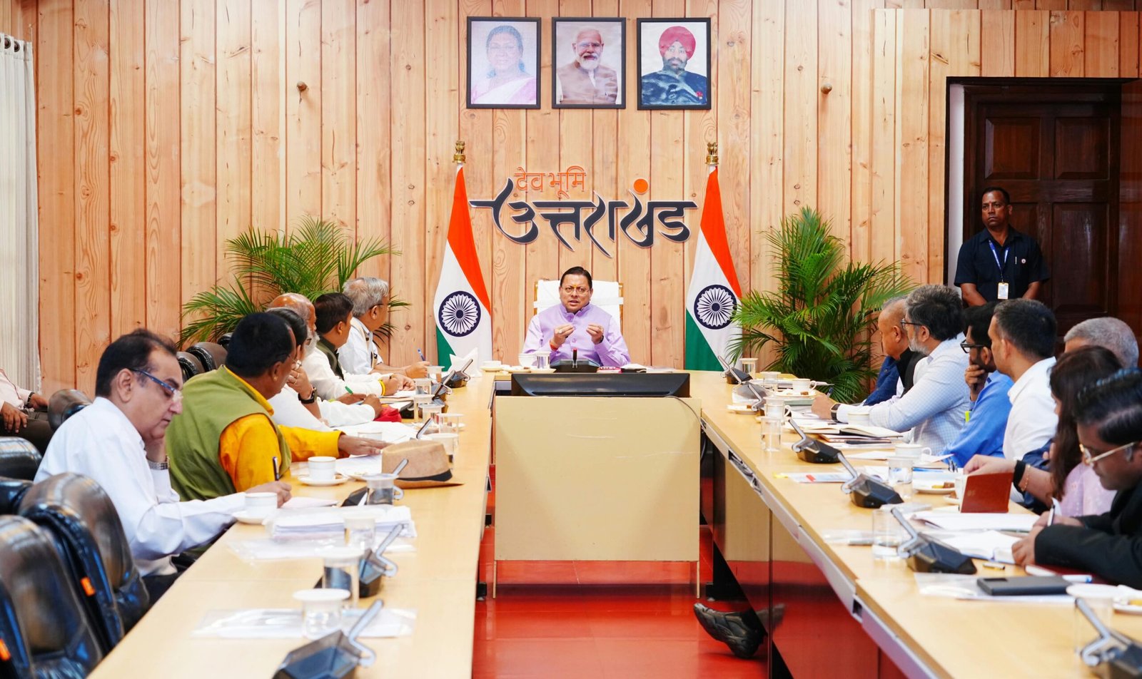 रिवर्स पलायन के लिए विभागीय योजनाओं का प्रभावी क्रियान्वयन सुनिश्चित करें ,मुख्यमंत्री ने ग्राम्य विकास एवं पलायन निवारण आयोग की बैठक में दिए निर्देश