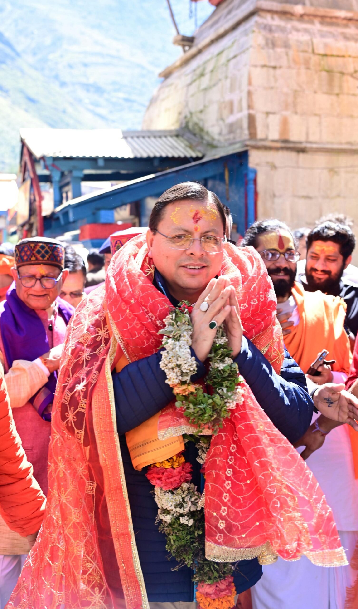 श्री बदरीनाथ धाम में मुख्यमंत्री ने की पूजा-अर्चना, मास्टर प्लान के कार्यों का लिया जायजा,भगवान बदरीविशाल से प्रदेश की सुख-समृद्धि एवं खुशहाली की कामना की